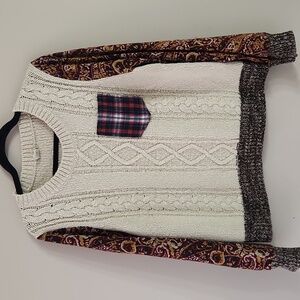 LBoho Sweater By Gimmicks by BKE wirh Paisley Sleeve